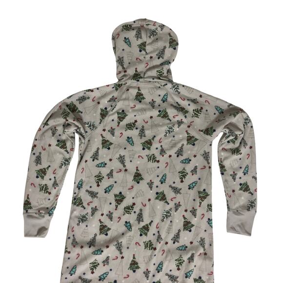 Holiday Family PJs Festive Trees One Piece - Size Medium - Picture 7 of 14